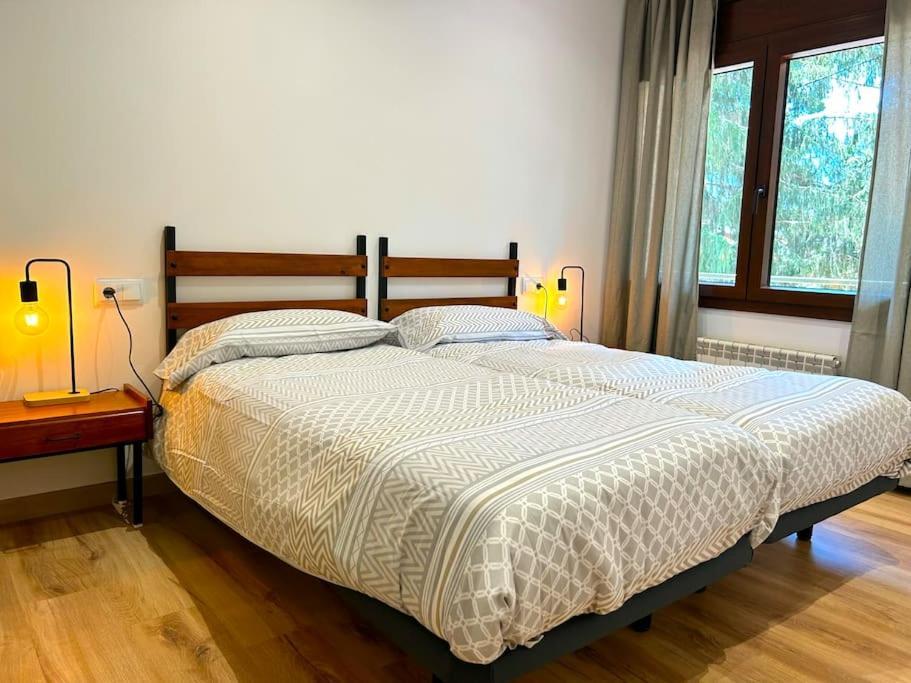 Modern Amb Terrassa By Rural D'aneu Appartement
